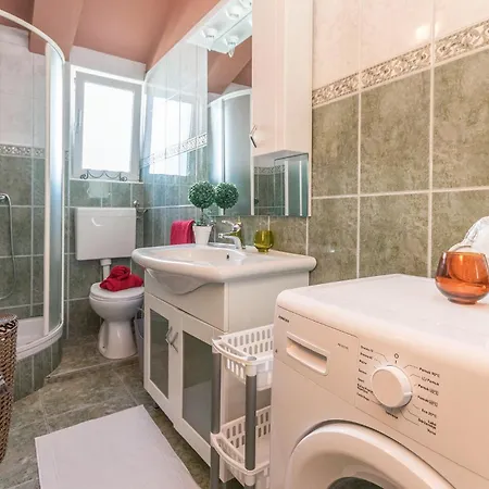 Appartement Amazing In Biograd Na Moru